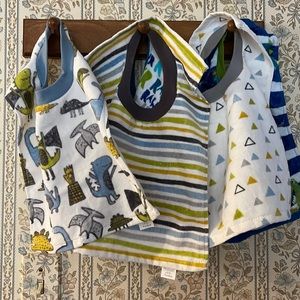 Five collar bibs boys